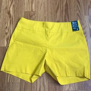 Brand new with tags Yellow New York and Company Pull on shorts 4” sz S